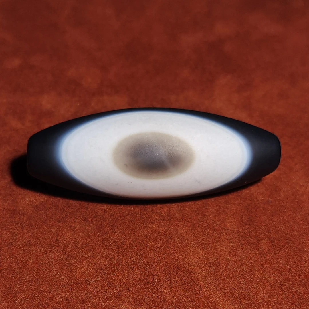 天然蓝沁玛瑙 药师一眼珠 适合锁骨吊坠 尺寸：55*20