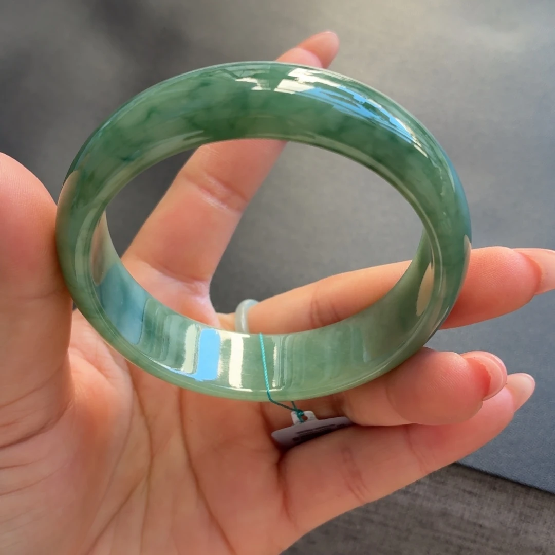 翡翠未镶嵌手镯天然