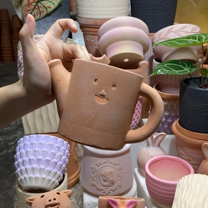 17×10笑脸水壶花盆 粗陶1个