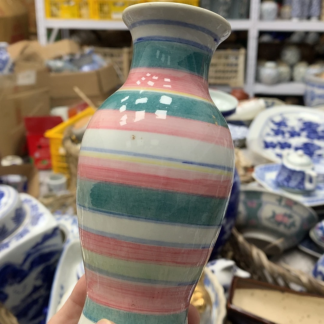 花瓶256756876667856787