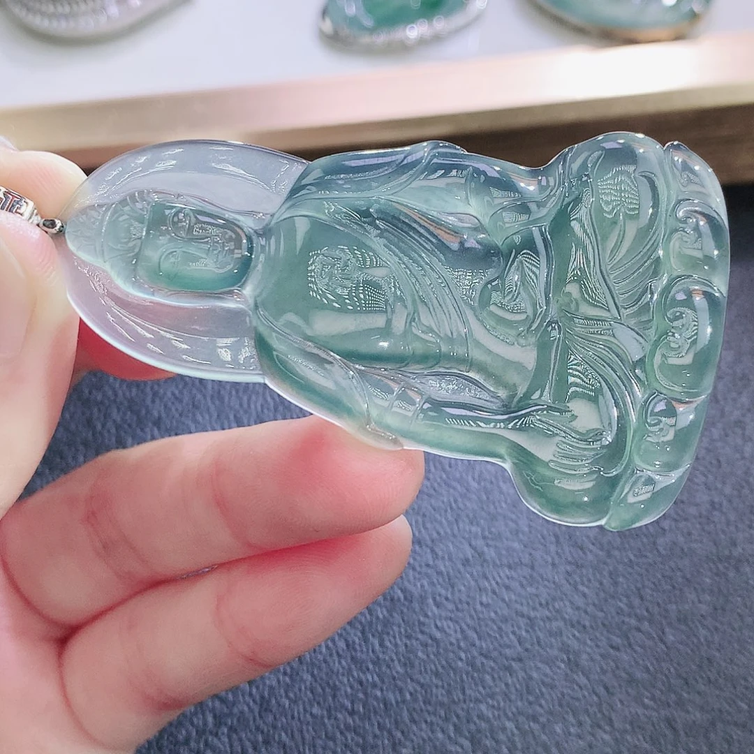 翡翠18K金镶嵌挂件翡翠