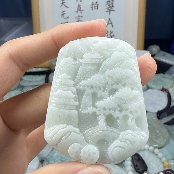 翡翠未镶嵌颈饰翡翠