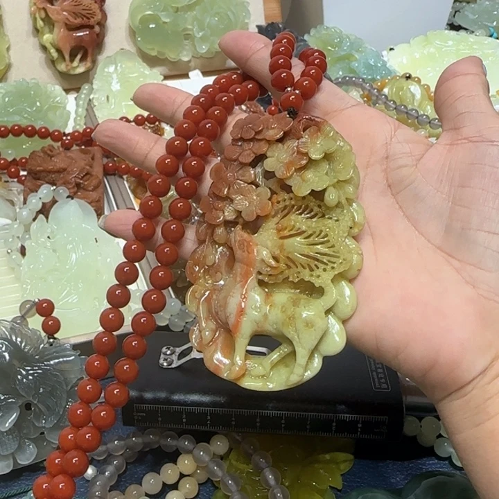 未镶嵌蛇纹石玉吊坠吃**福