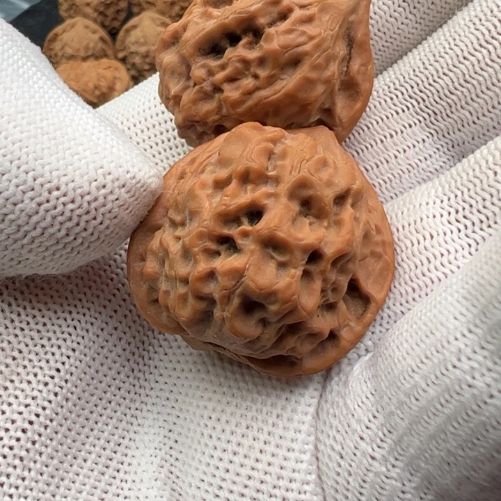 M***g文玩核桃吊坠野生方蝉205