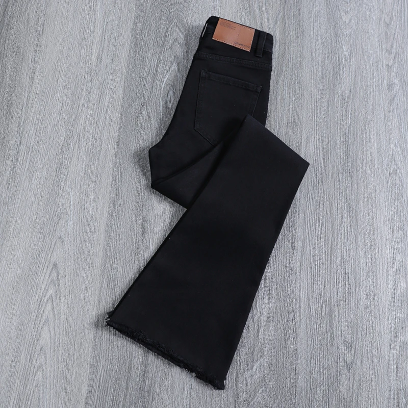 黑色紧身弹力微喇牛仔裤女秋季2025新款高腰修身显瘦喇叭裤子