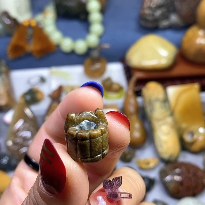 岫岩河磨玉（透闪石质玉）桶未镶嵌