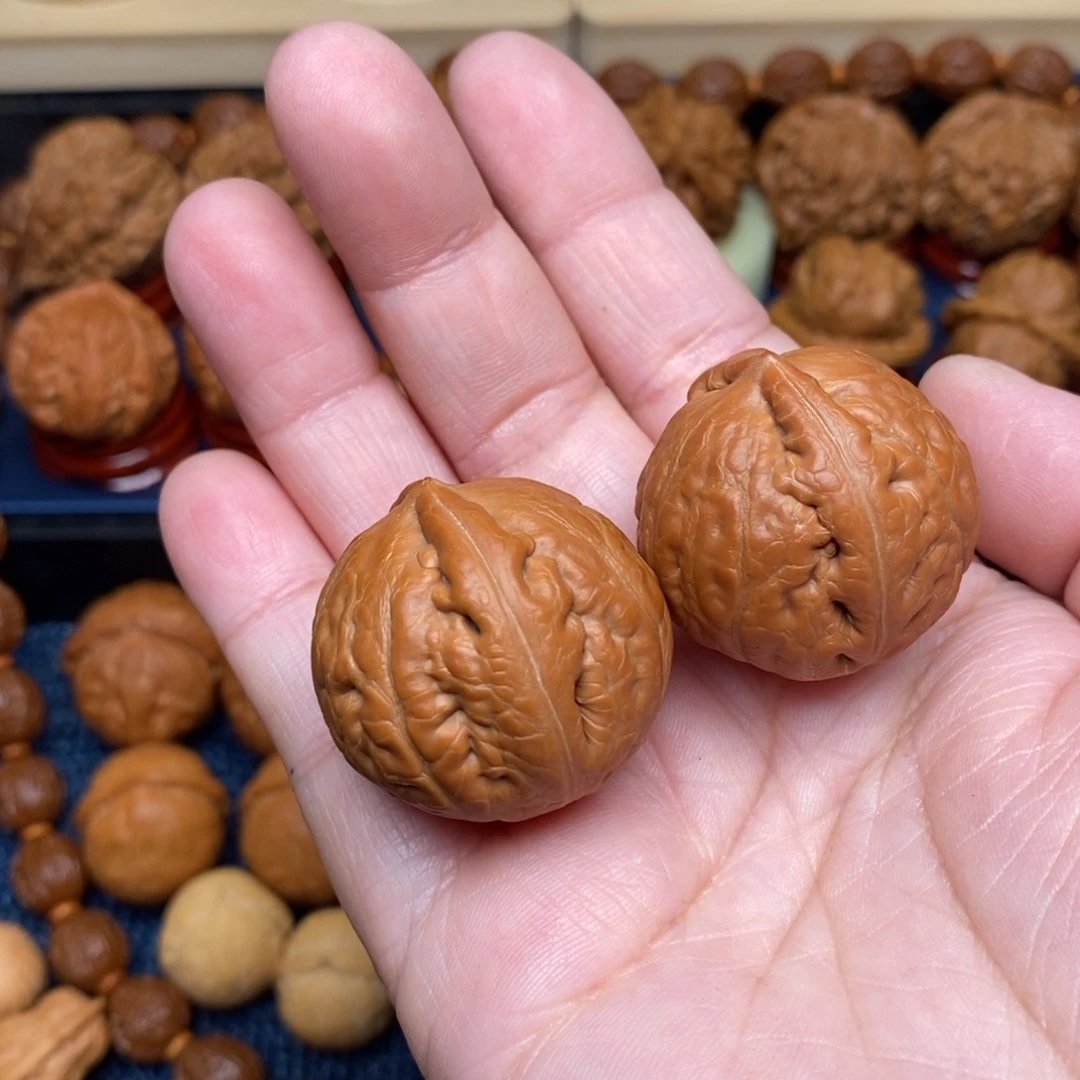 文玩核桃把件ت**ن手捻