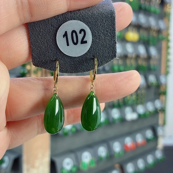 和田玉18K金镶嵌耳饰