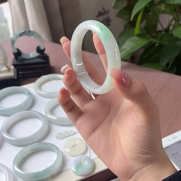 翡翠未镶嵌手镯（序号20）点菜看细节