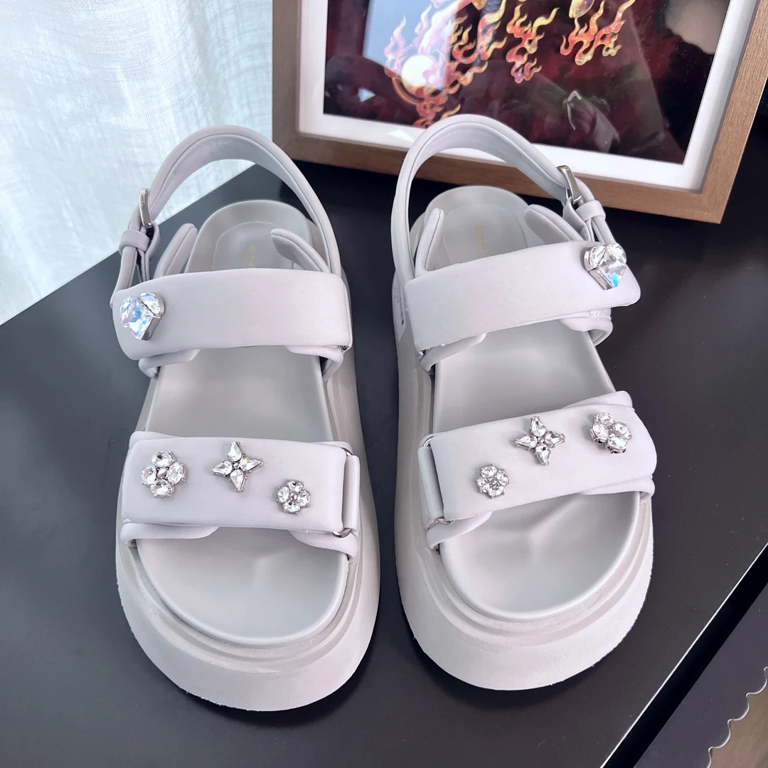 休闲百搭拖鞋S29C962269