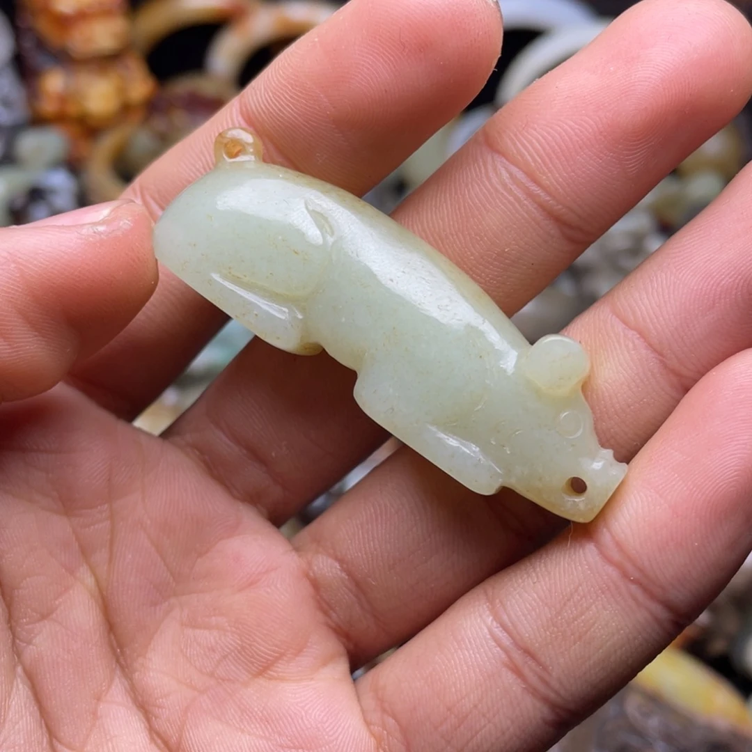 和田玉（糖玉）挂件未镶嵌