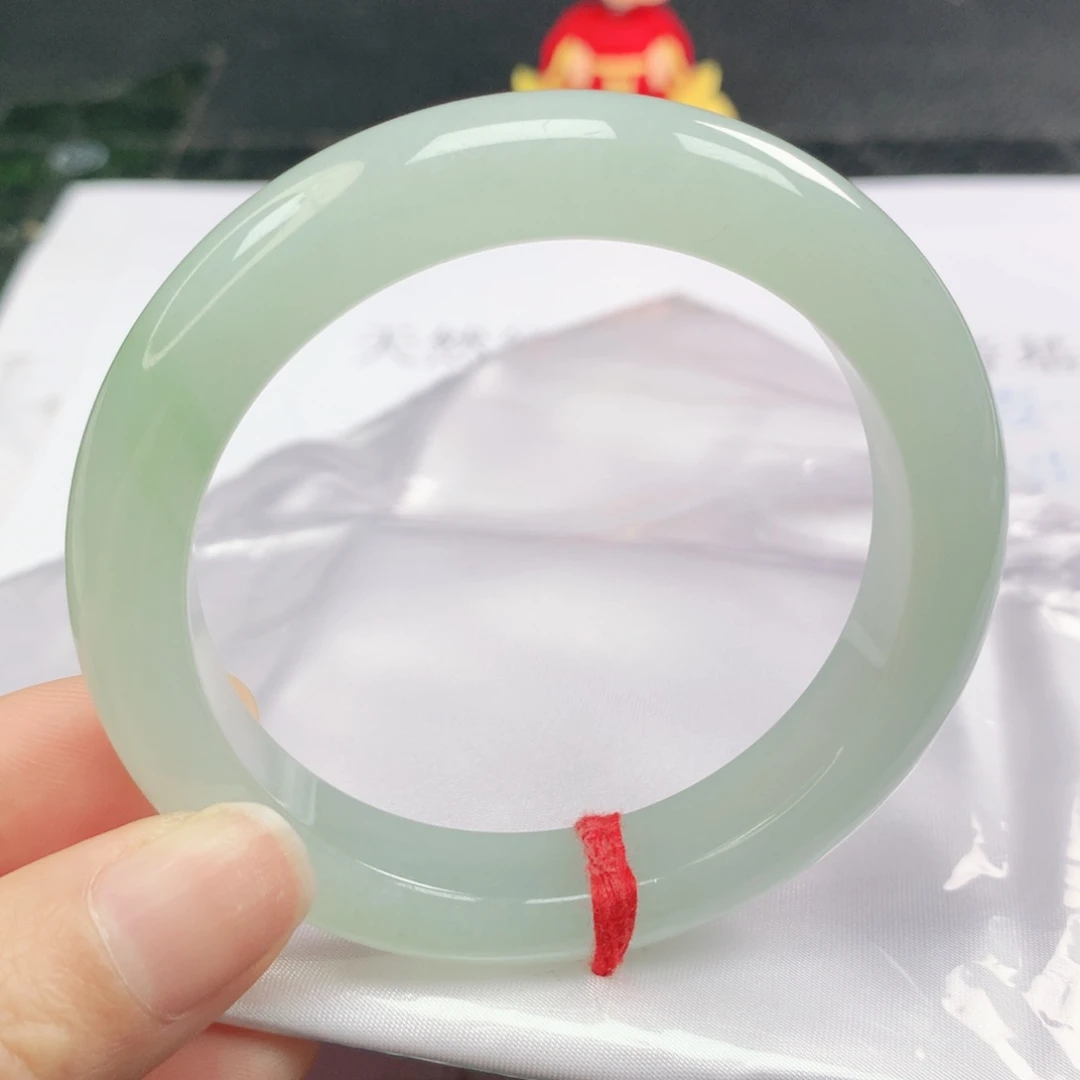 翡翠未镶嵌手镯正