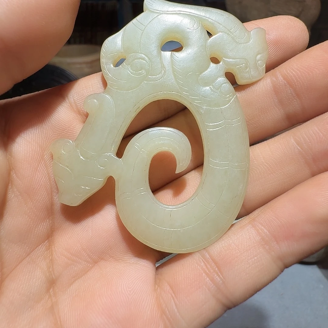 荣***堂和田玉（糖玉）未镶嵌颈饰