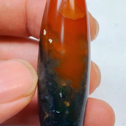 合金颈饰玛瑙/玉髓鱼**塘