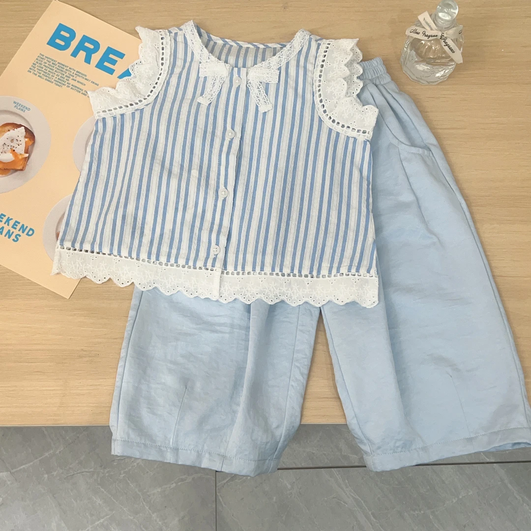 小言-2025夏季韩系清新蕾丝拼接条纹无袖女童上衣山本九分裤套装