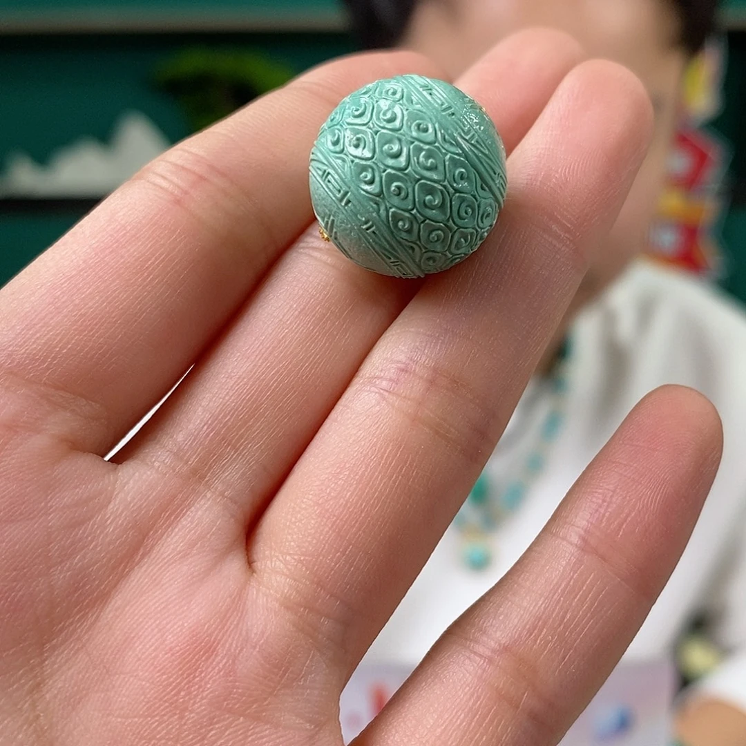 绿松石未镶嵌挂件