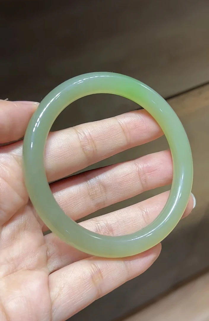 和田玉 翠玉 圆条 手镯女士女款