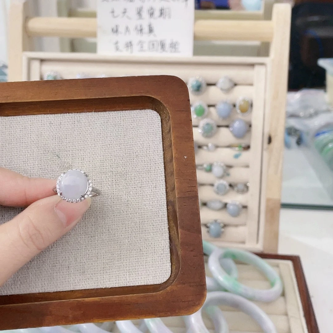 颈饰未镶嵌翡翠天然翡翠Ａ货