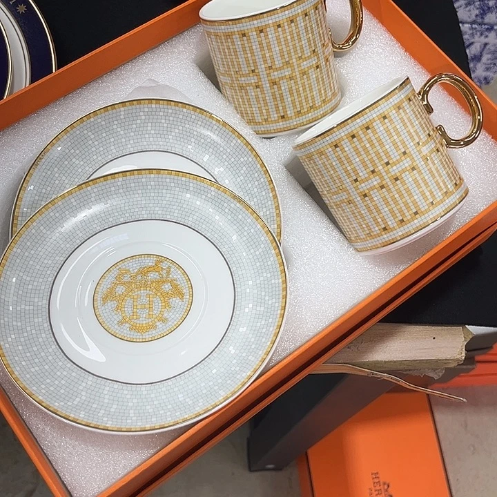 瓷片书斋的主人是一位