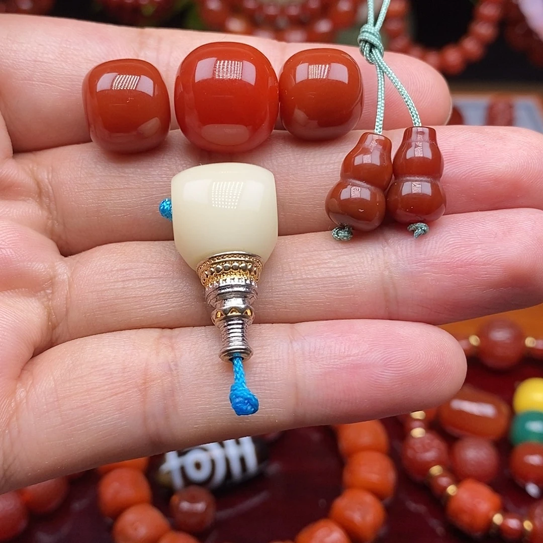 持***修玛瑙/玉髓未镶嵌颈饰