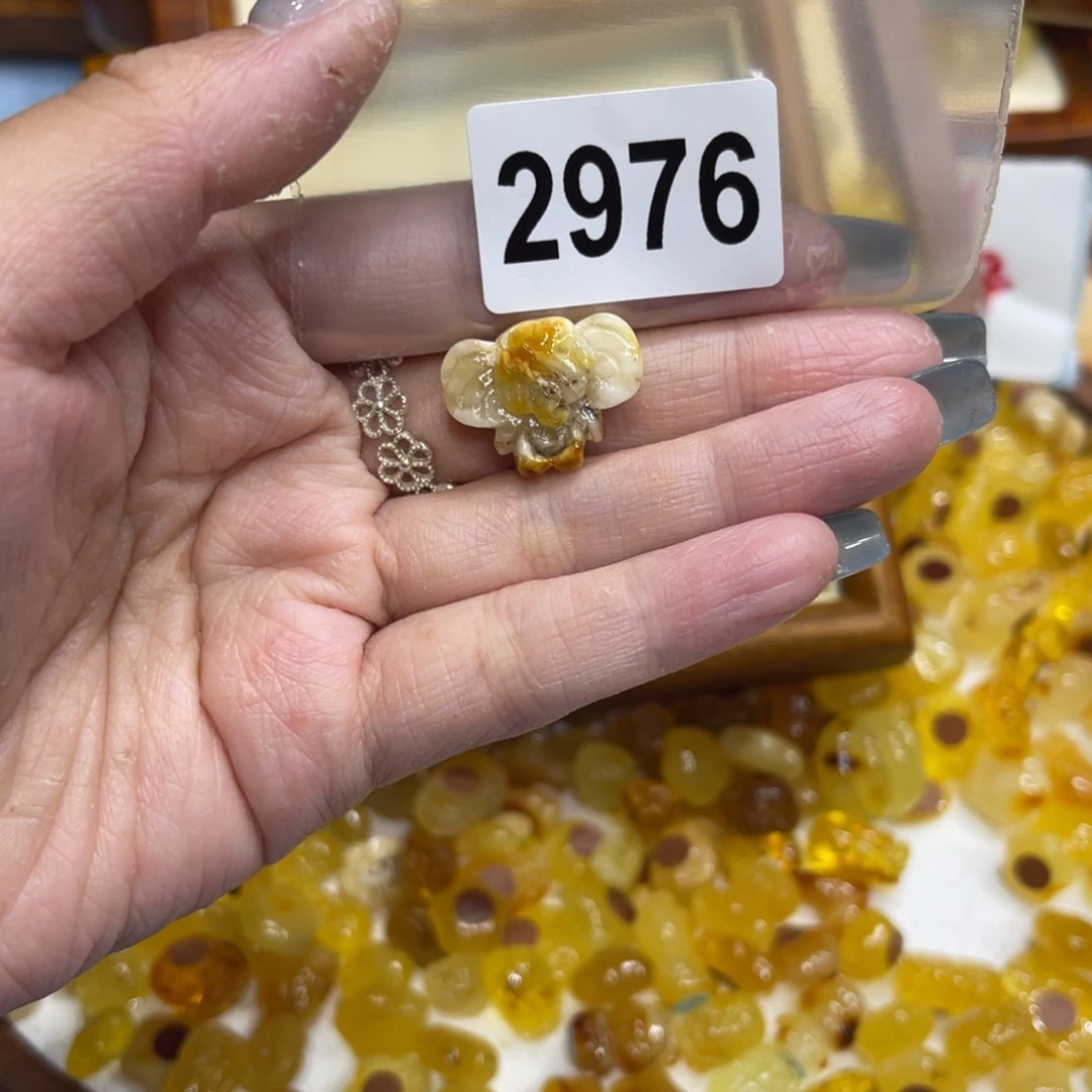 琥珀未镶嵌珠宝奇石