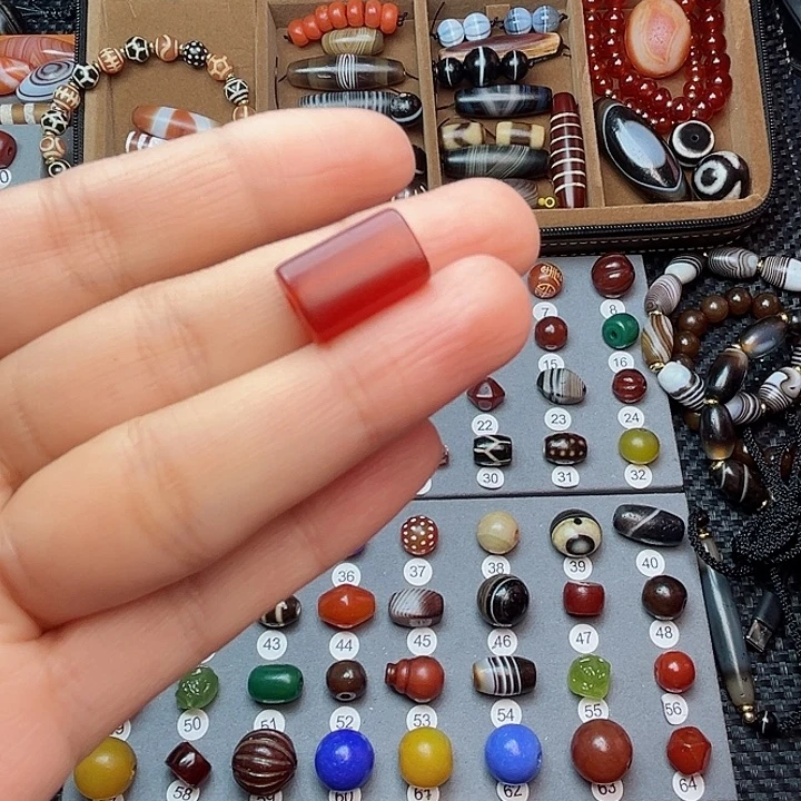 玛瑙/玉髓未镶嵌珠宝半成品兕*ì