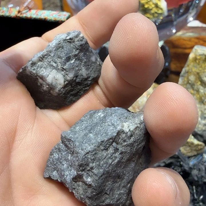 聚金阁的锑矿标本