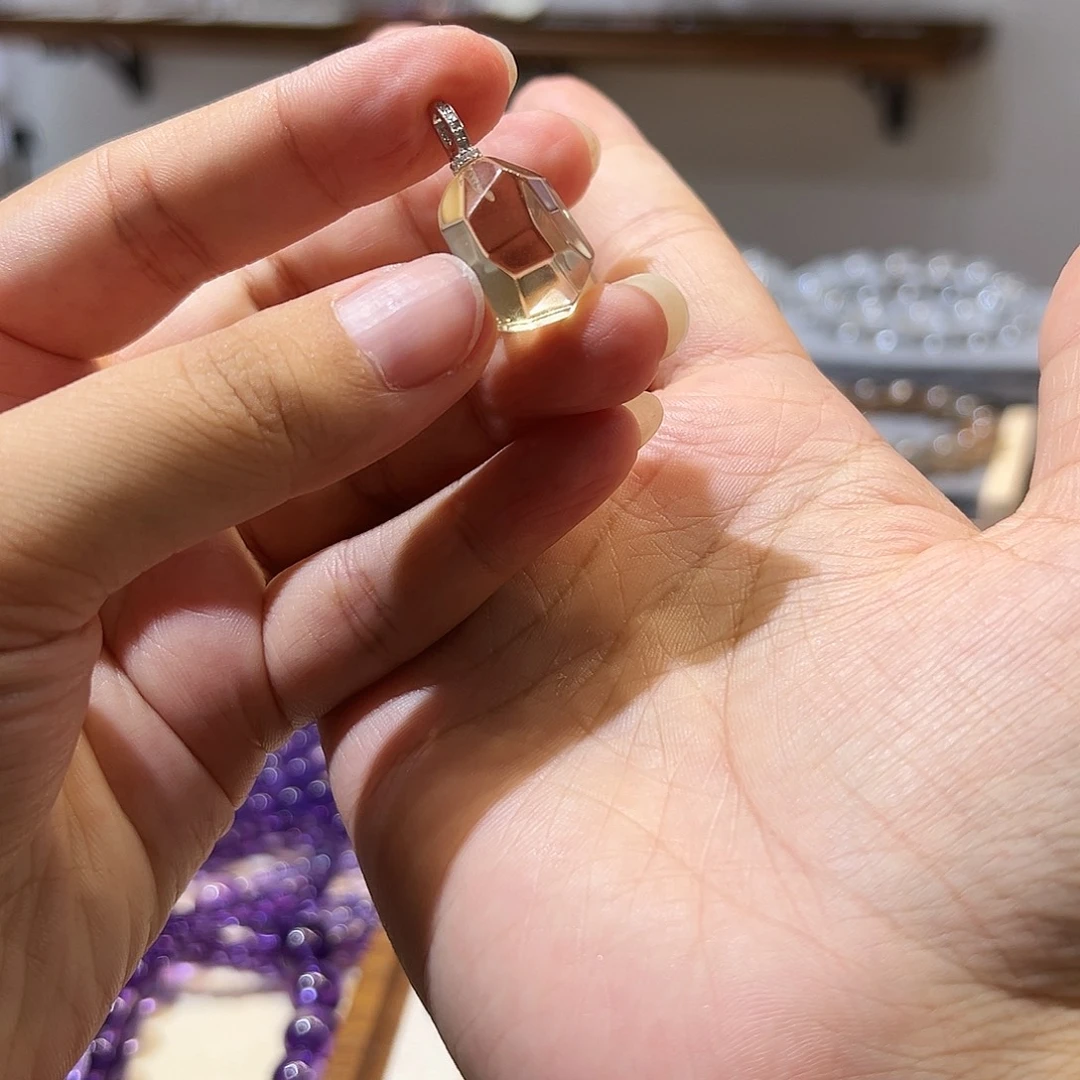 P***o未镶嵌手链水晶黄水晶