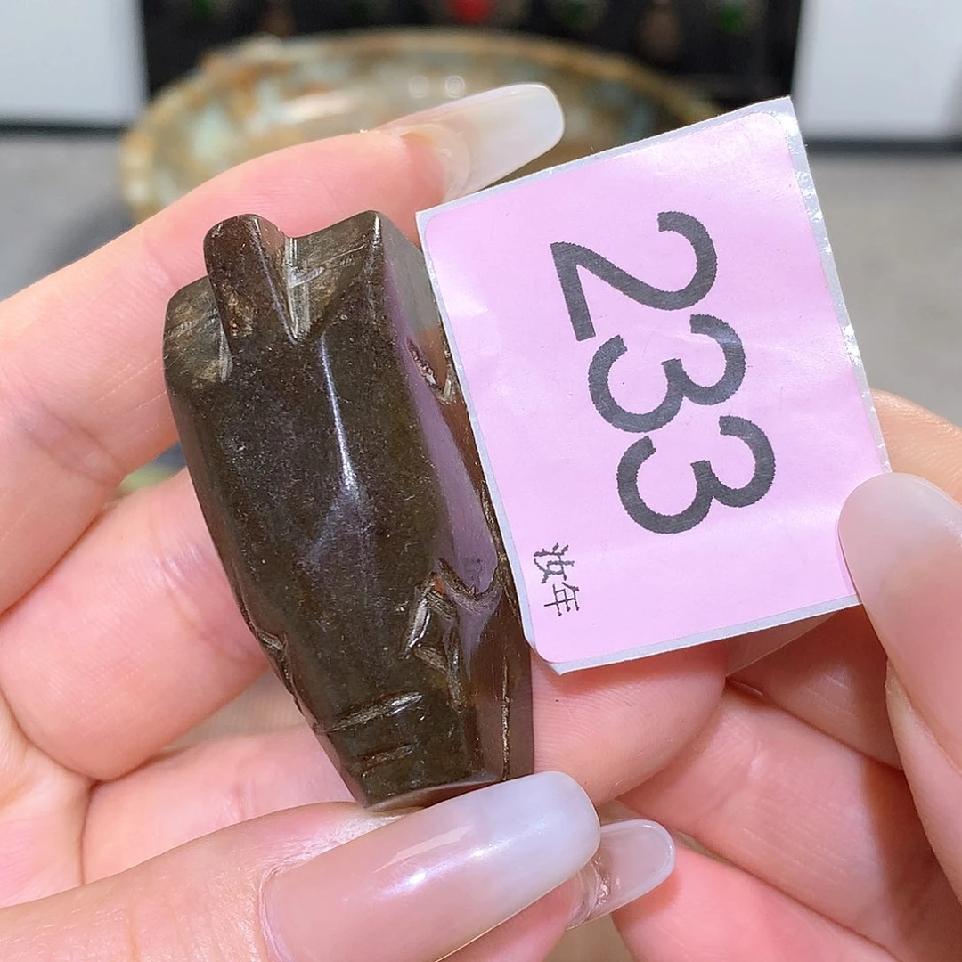 和田玉未镶嵌颈饰财*堂