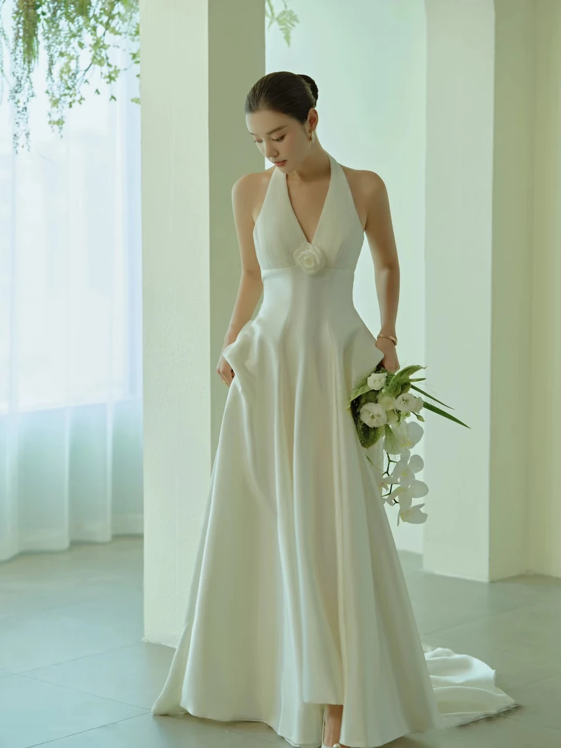 【真爱婚纱-挂脖】挂脖轻纱婚纱 迎宾纱 拍照 高级复古 韩式气质