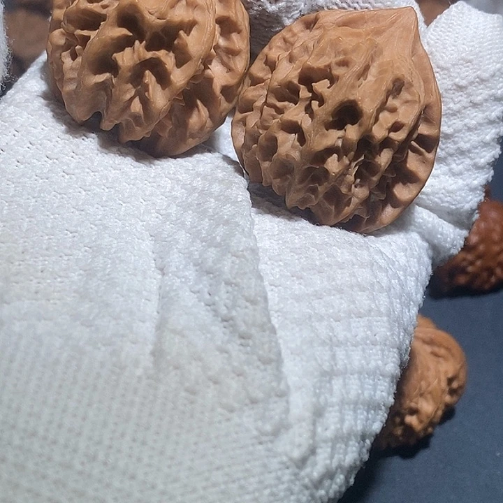 文玩核桃把件曹大龙