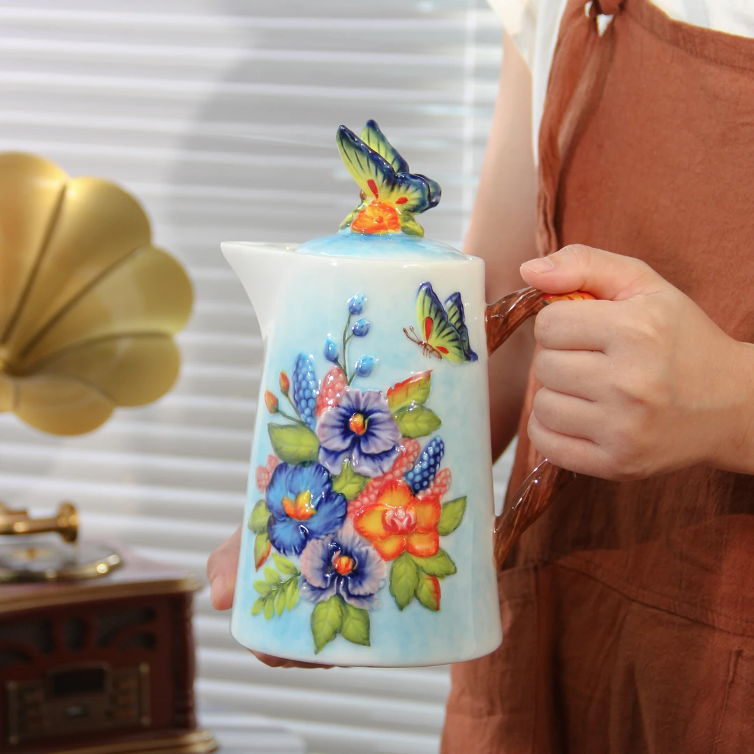 出口外单陶瓷【蝶恋花】水壶茶壶手绘浮雕釉下彩