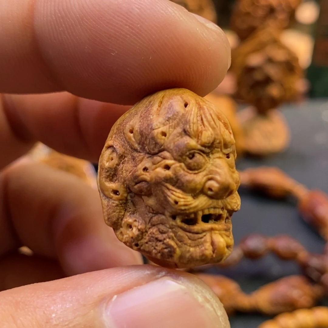 潍坊核雕桃核雕刻应化罗汉潍坊核雕