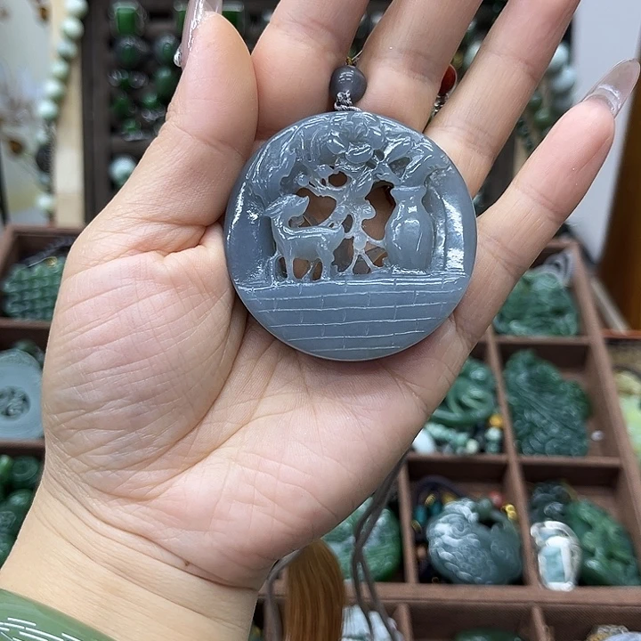 和田玉未镶嵌颈饰