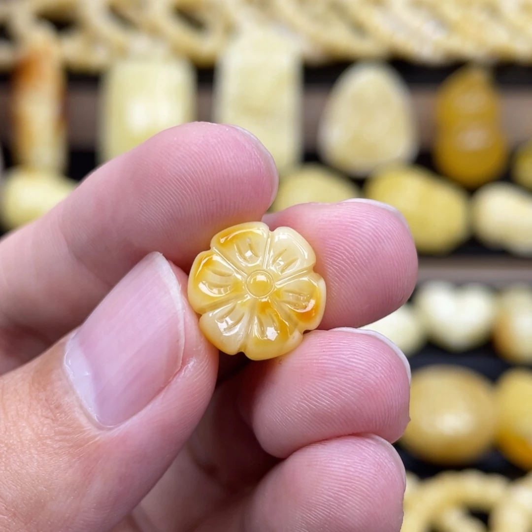 琥珀未镶嵌裸石琥珀蜜蜡