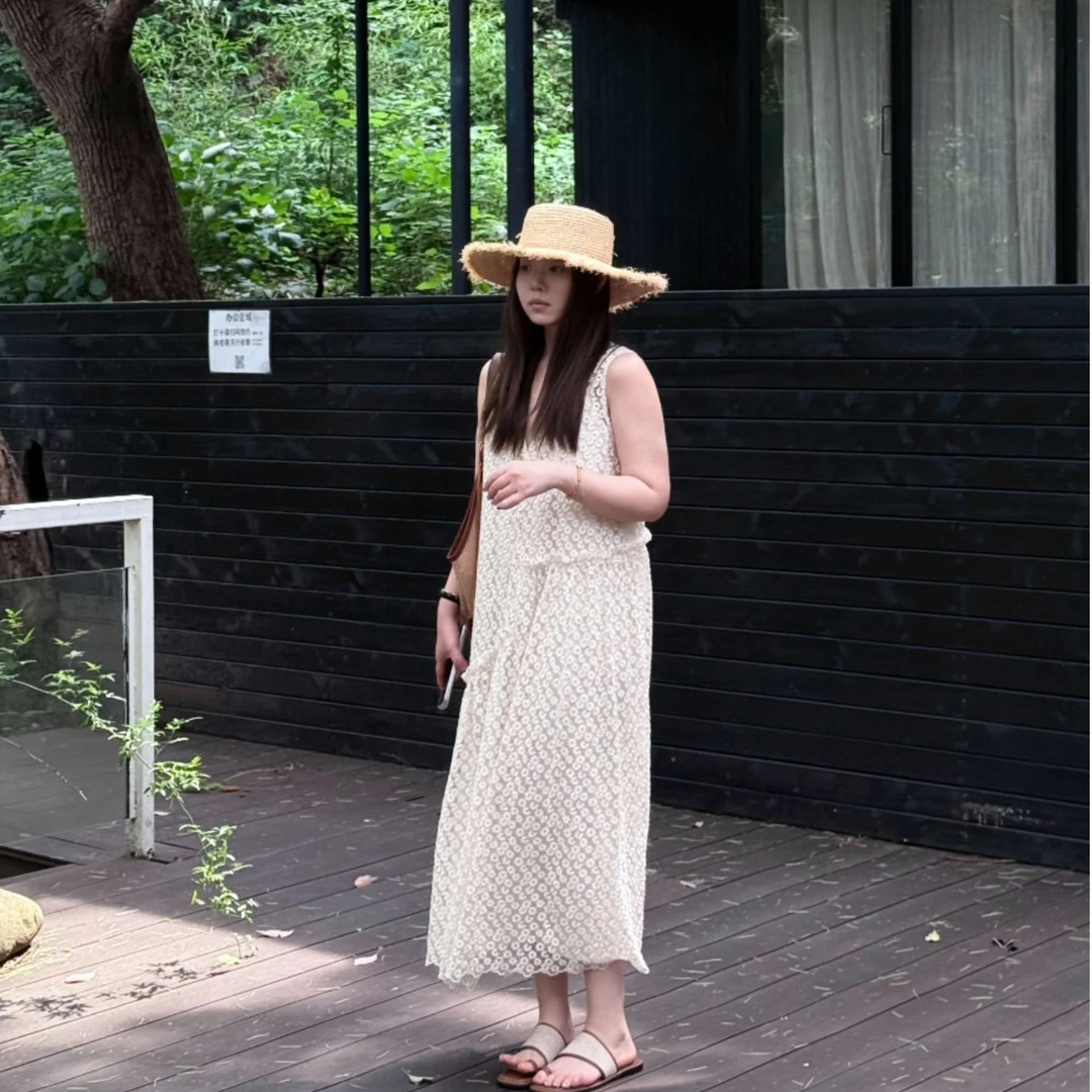 晶咕软软【夏日雏菊】法式复古气质时尚假两件V领镂空刺绣连