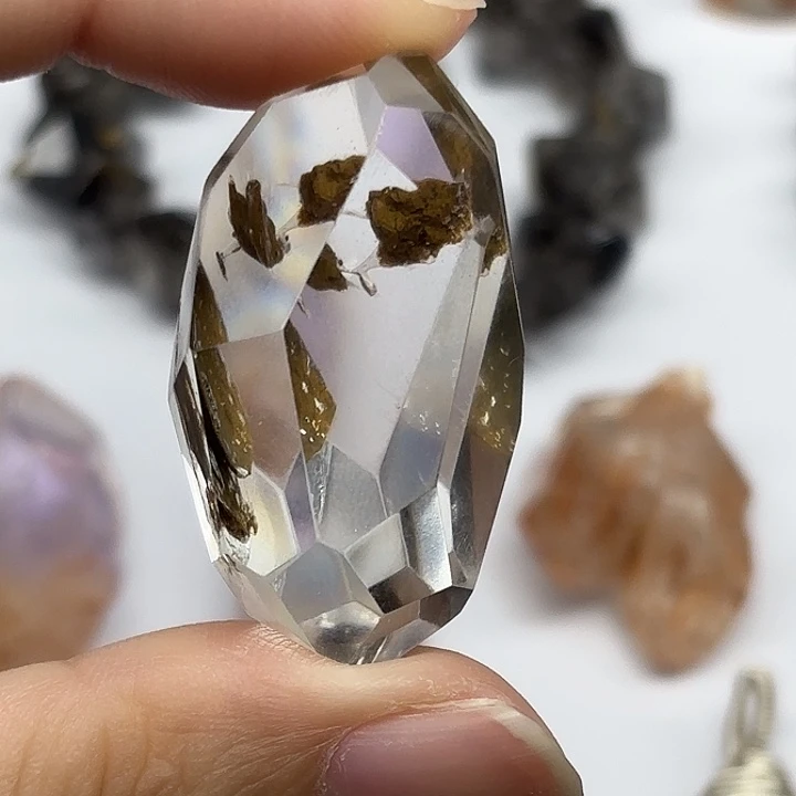 颈饰未镶嵌水晶黄泥闪灵钻38mm