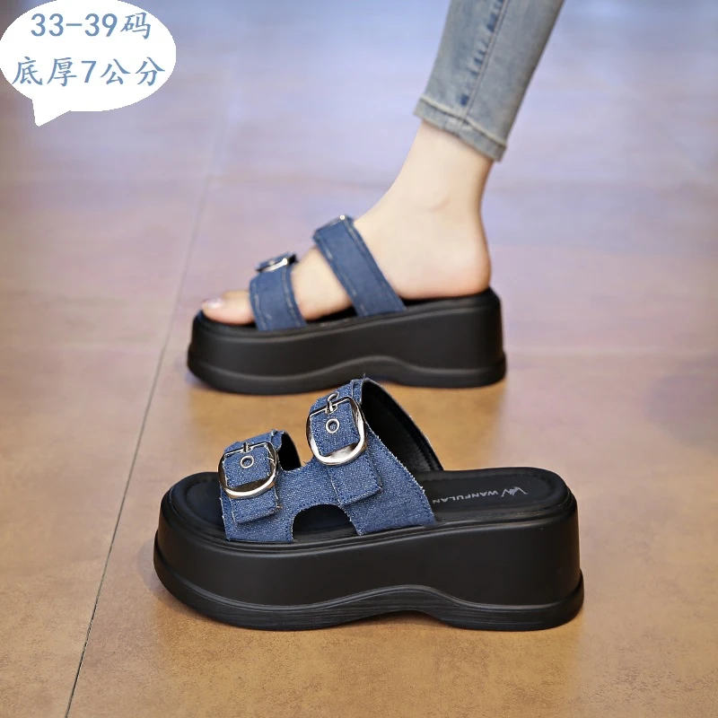 夏季时尚厚底凉拖鞋女外穿增高33码轻便沙滩鞋小个子一字拖2025款