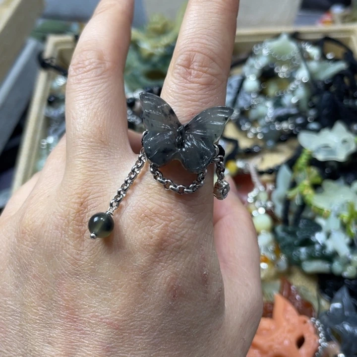 蛇纹石玉合金颈饰