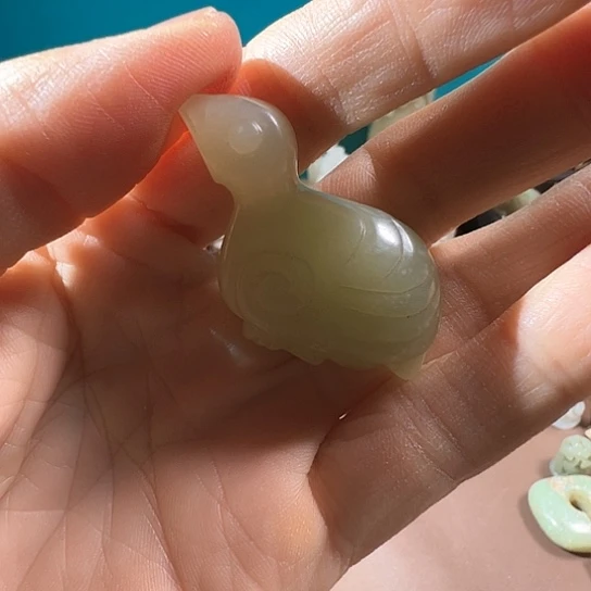 和田玉（糖玉）挂件未镶嵌宁*杉