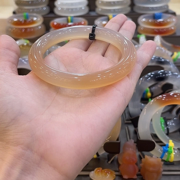 玛瑙/玉髓未镶嵌手镯19