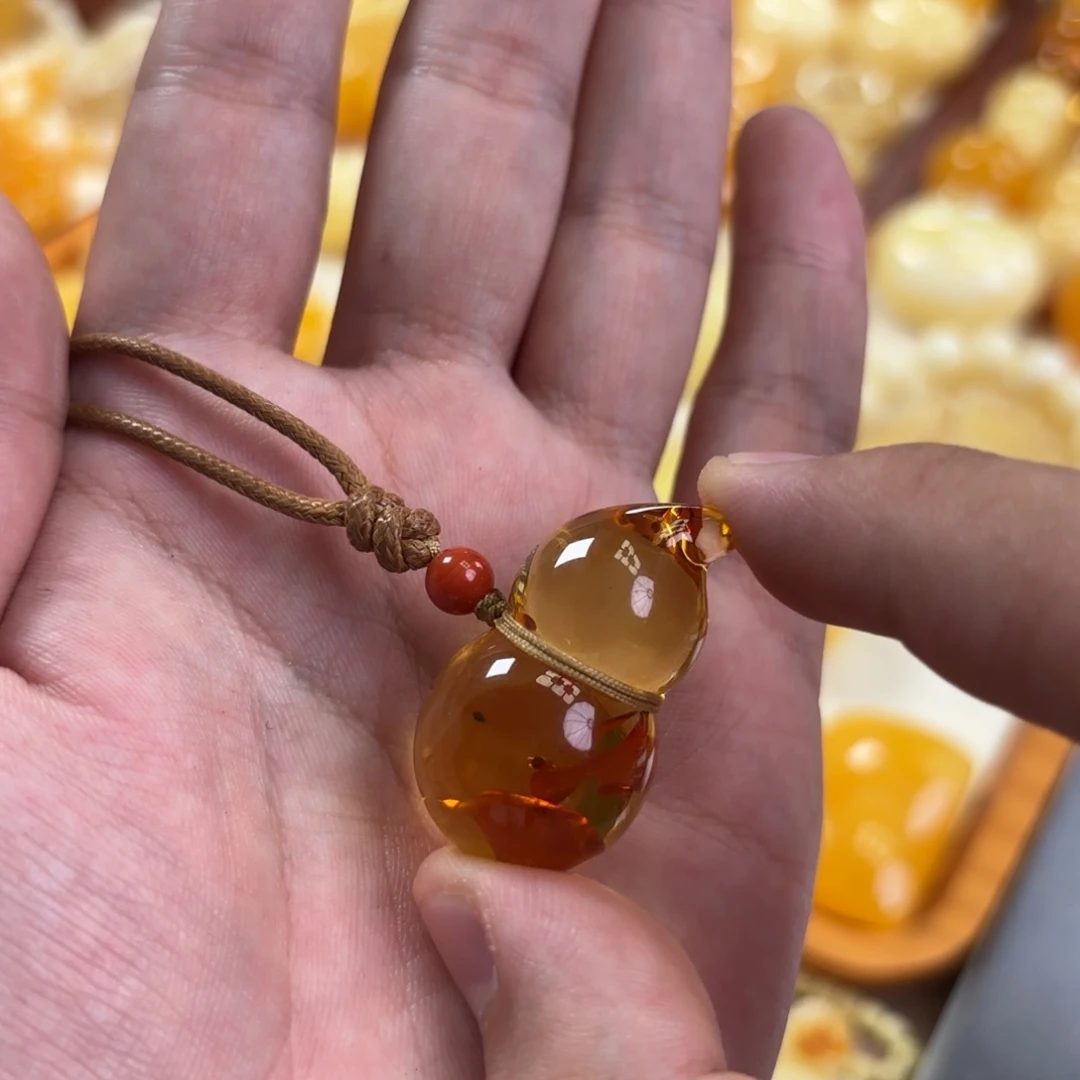 裸石蜜蜡未镶嵌葫芦