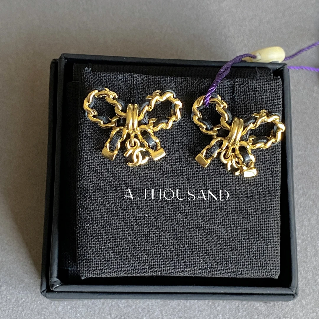 95新 Chanel/香奈儿 皮穿黑金蝴蝶结耳环小号-80079873