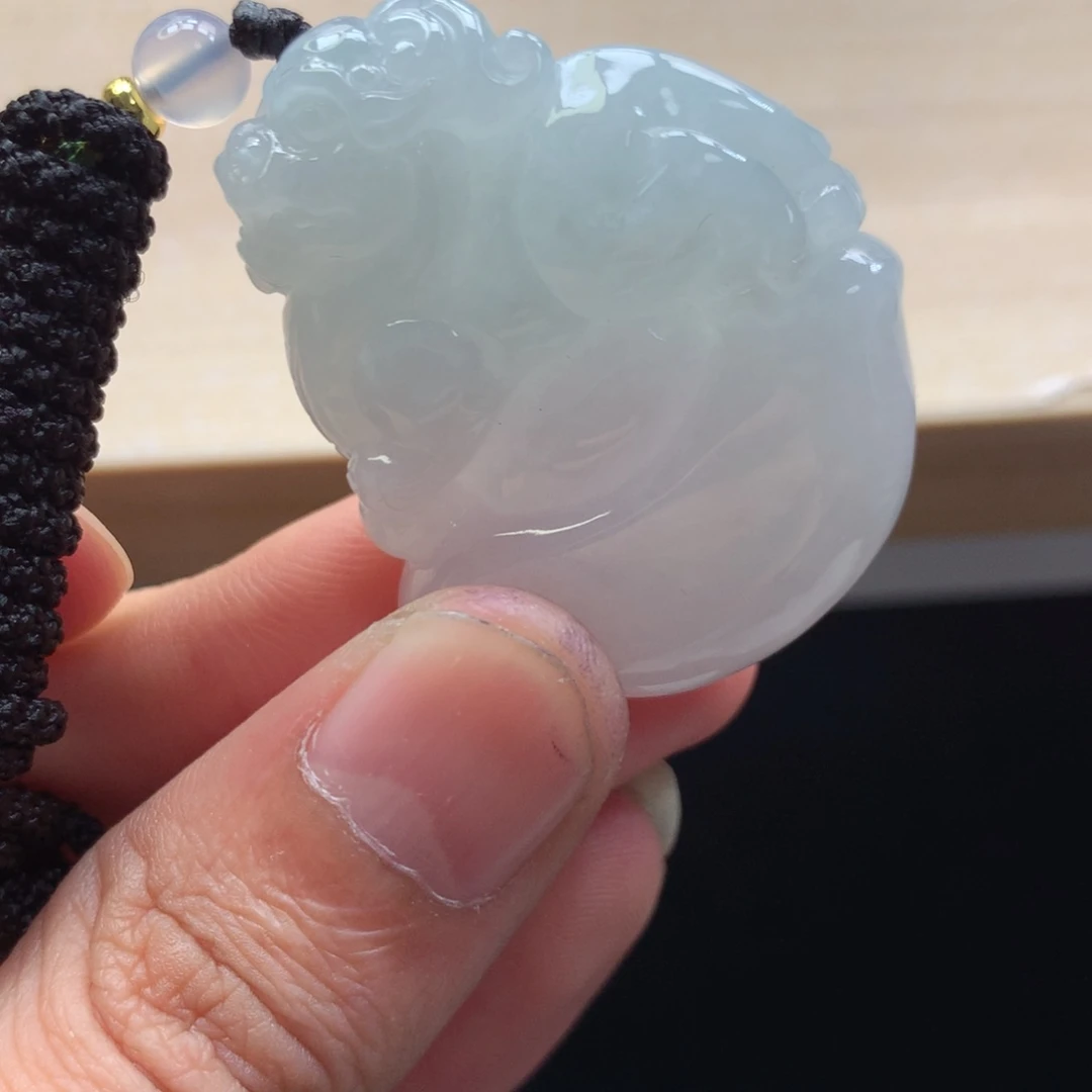 颈饰未镶嵌翡翠吊坠