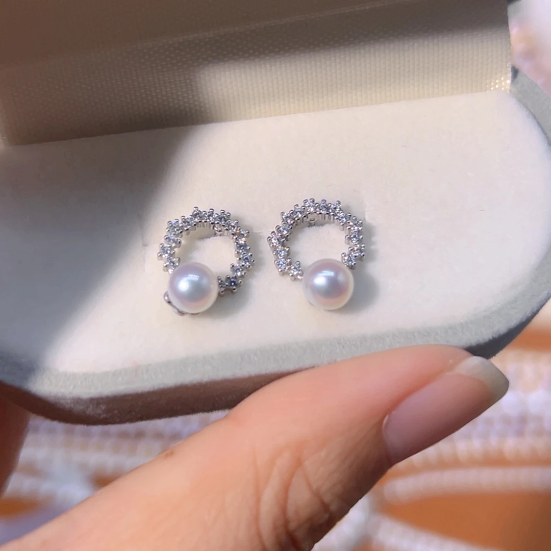 淡水珍珠通体银5.5MM正圆极光炫彩银S925镶嵌