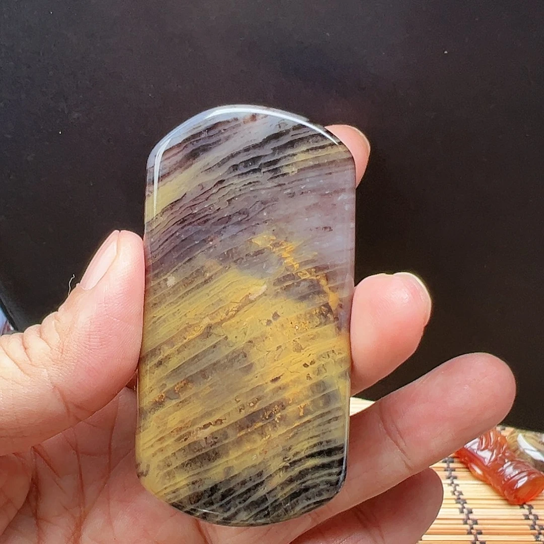 未镶嵌珠宝半成品硅化玉