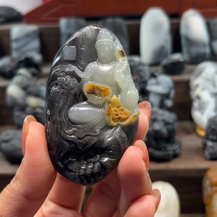 和田玉未镶嵌颈饰