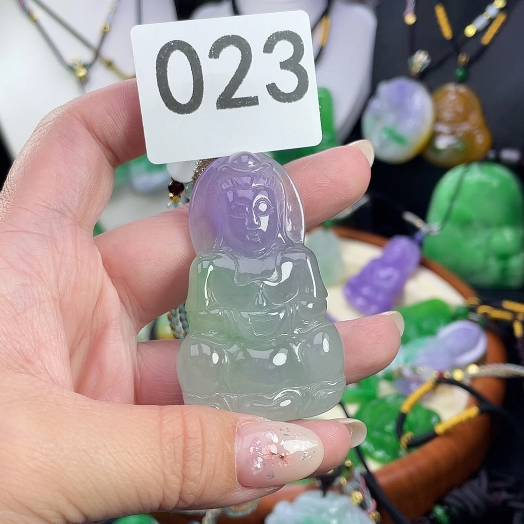 翡翠未镶嵌吊坠(赠链)