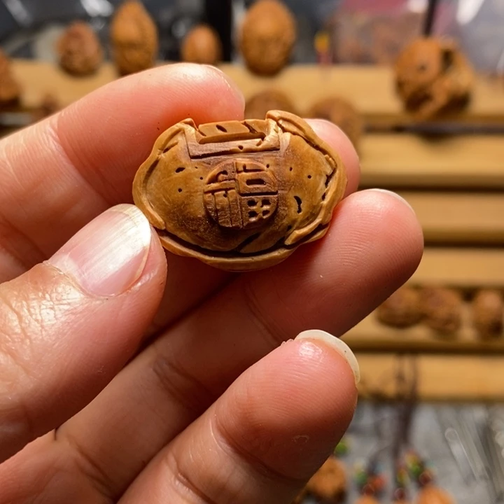不****桃核雕刻平安锁单颗