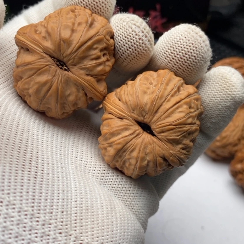 【闪购商品】文玩核桃把件阿***?17元宝